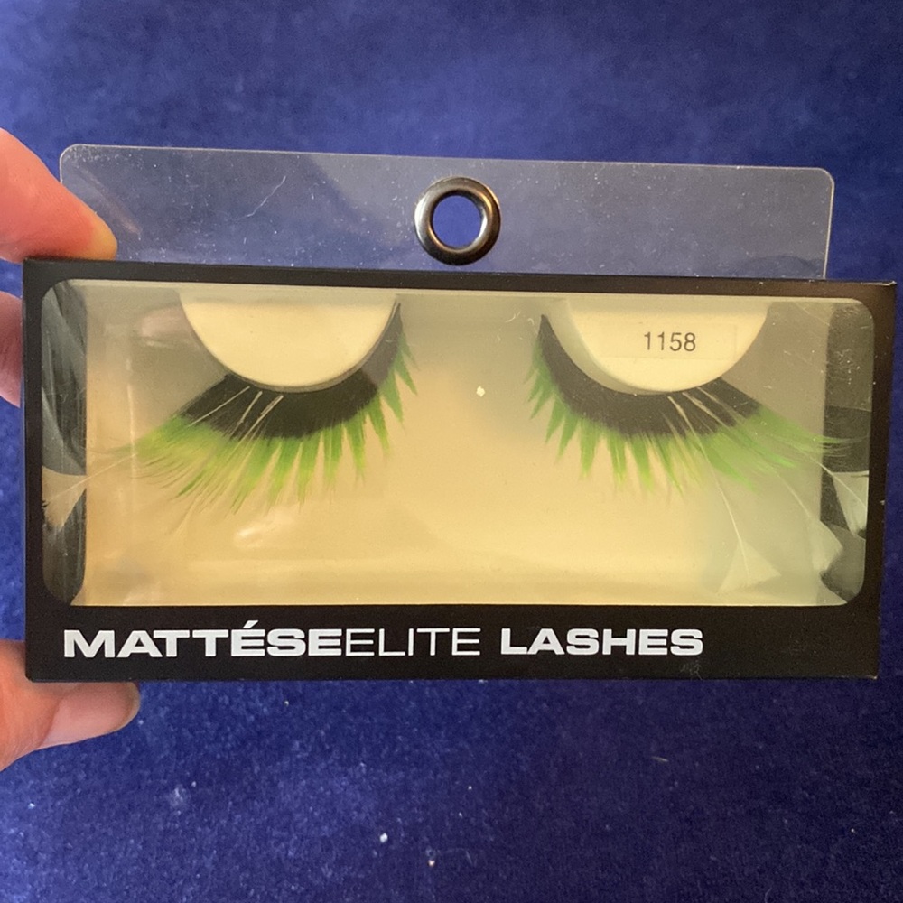 Fantasy False lashes bundle - Picture 4 of 11
